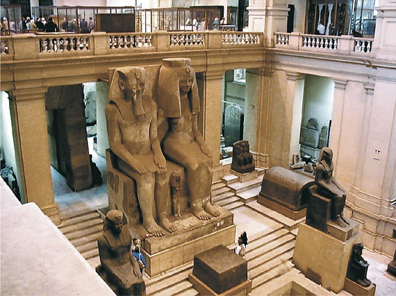 قاعات المتحف المصري بمدينة القاهرة