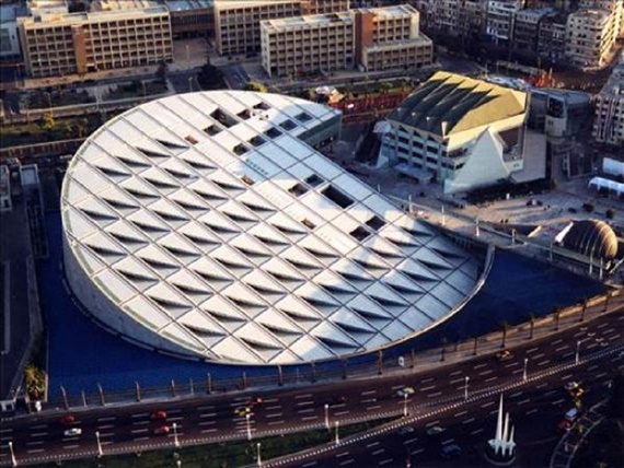 مكتبة الأسكندرية أحد المعالم السياحية فى مصر