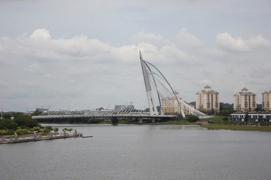 جسر بوتراجايا