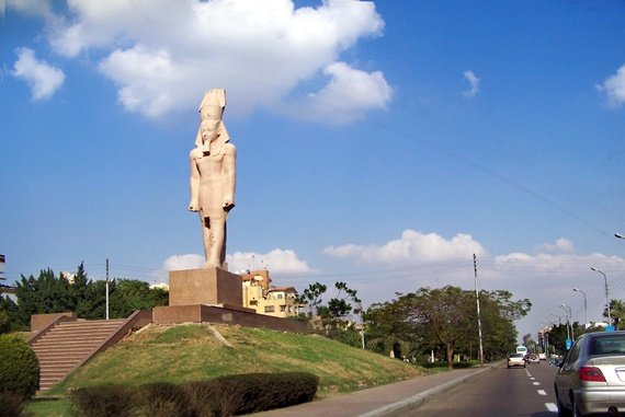 شارع المطار بمصر الجديدة