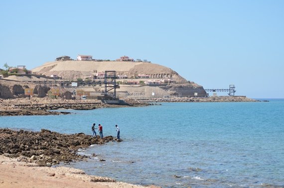 منطقة الزعفرانة الواقعة بين العين السخة ومدينة الغردقة