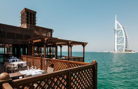 مطعم بيرشيك دبي
